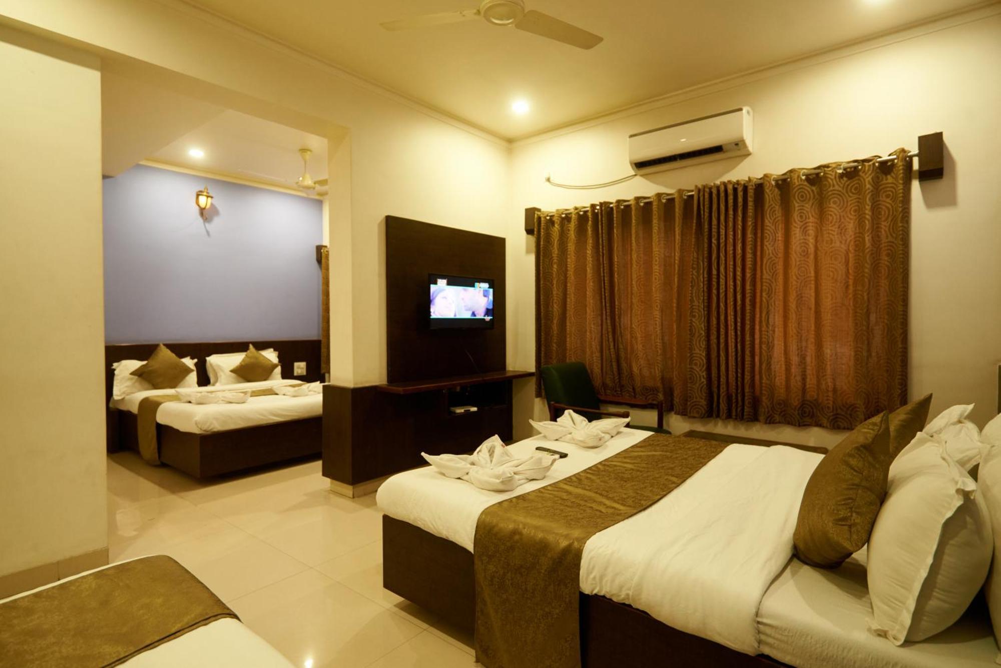 Hotel Pride Inn Shirdi Ngoại thất bức ảnh