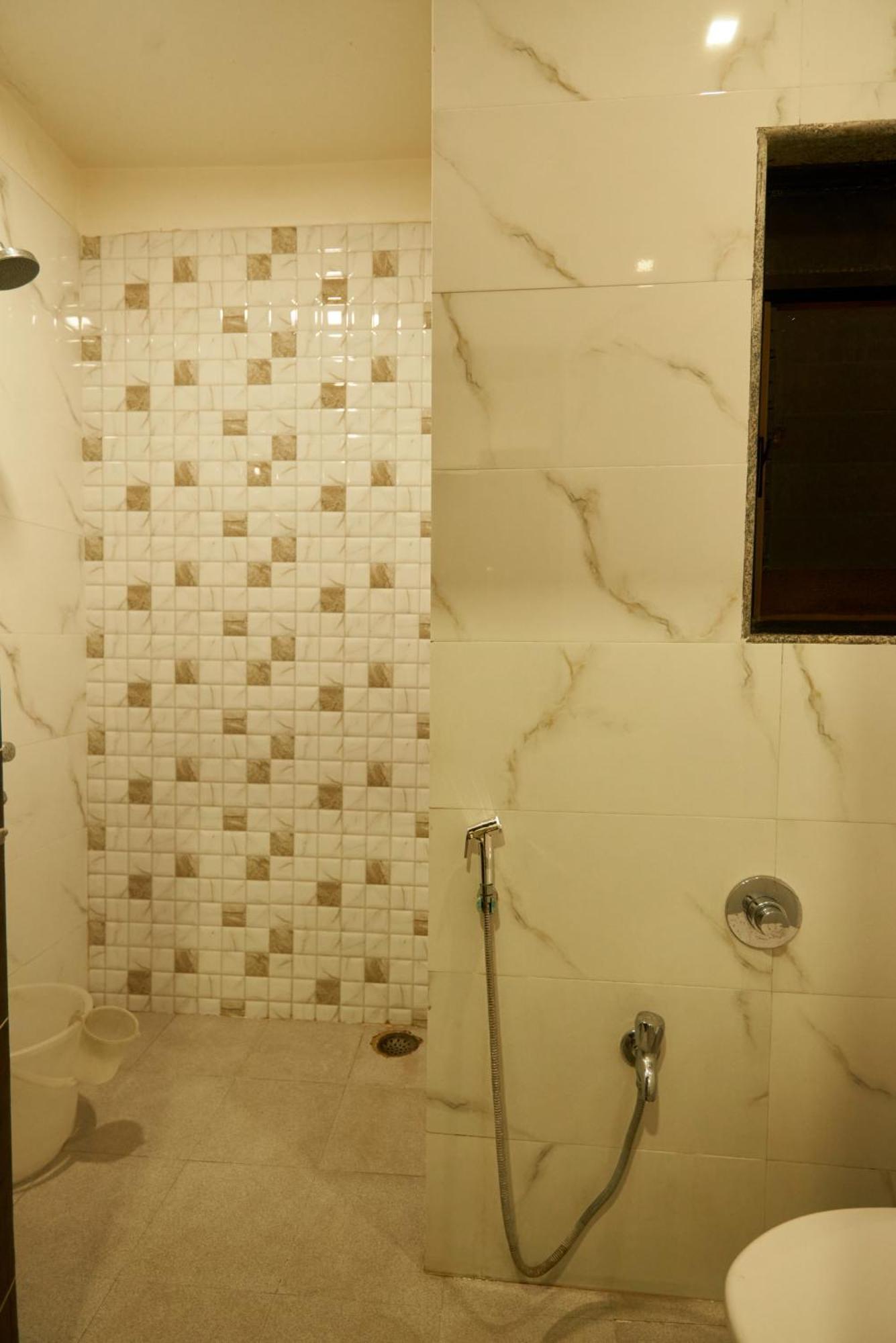 Hotel Pride Inn Shirdi Ngoại thất bức ảnh