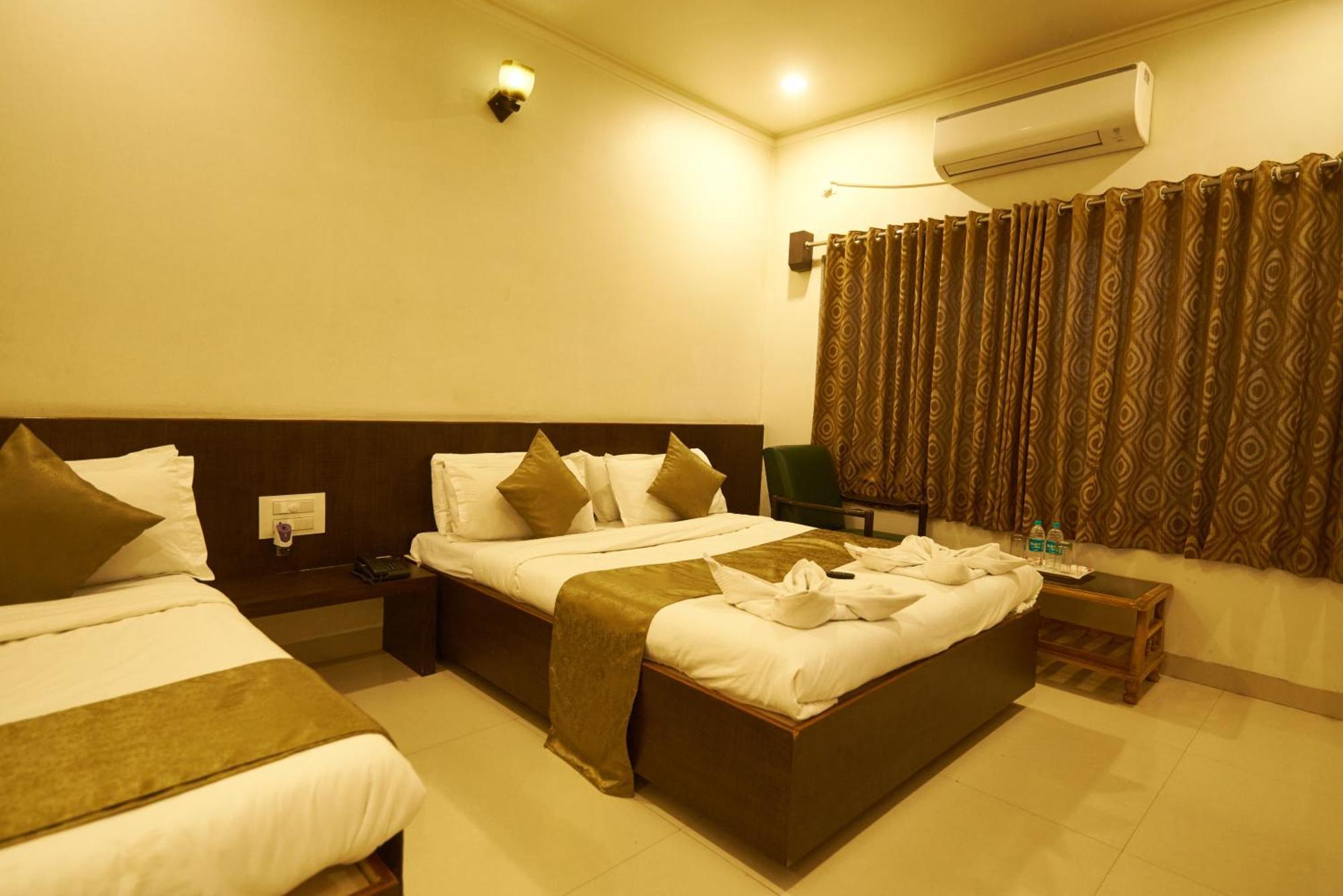 Hotel Pride Inn Shirdi Ngoại thất bức ảnh